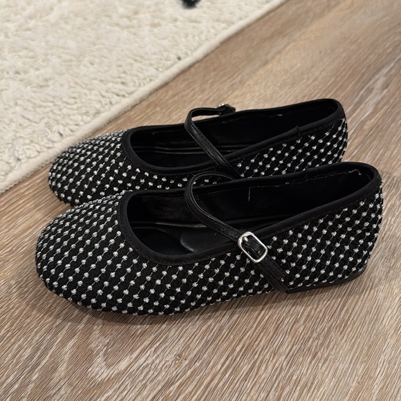 Zara girls studded Mary Jane Shoes - Picture 4 of 9